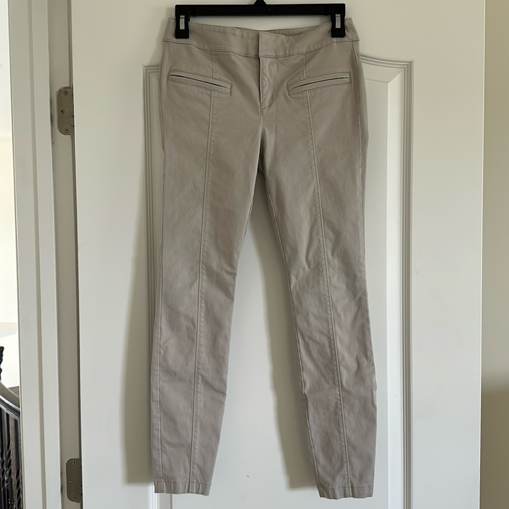 LOFT Outlet skinny ankle pants, size 0P, beige color